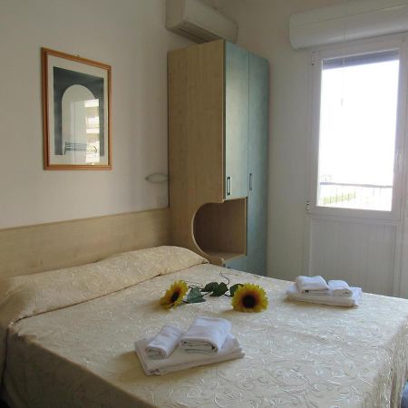 Hotel Venus Rimini Kültér fotó