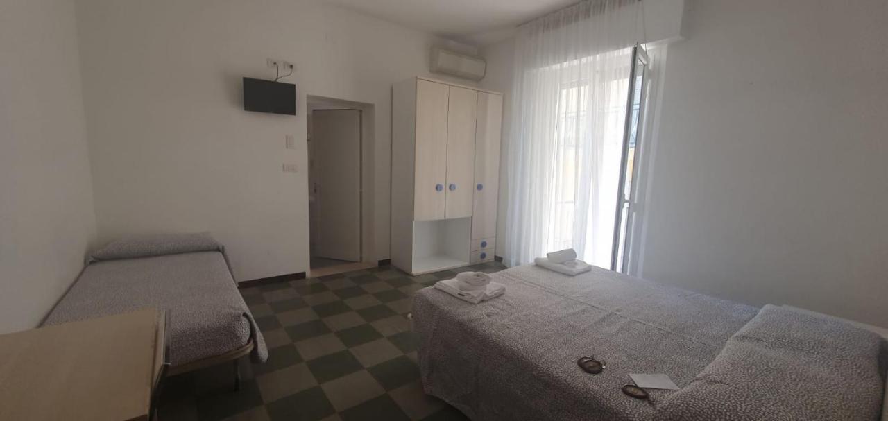 Hotel Venus Rimini Kültér fotó