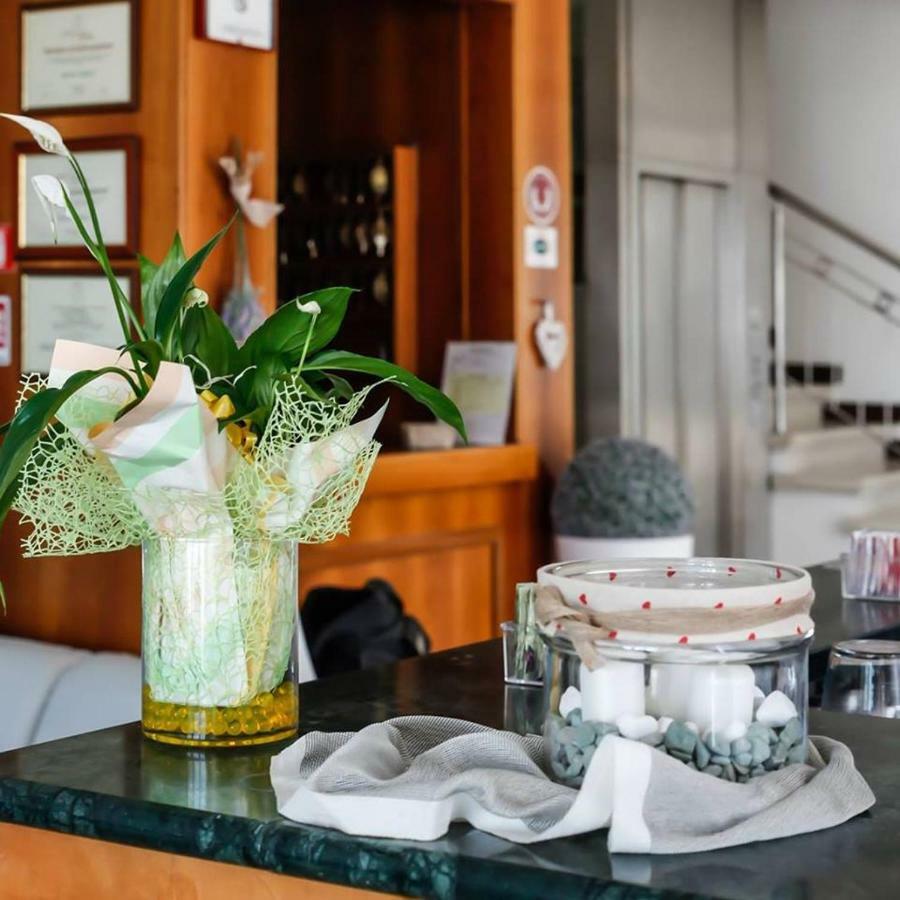 Hotel Venus Rimini Kültér fotó